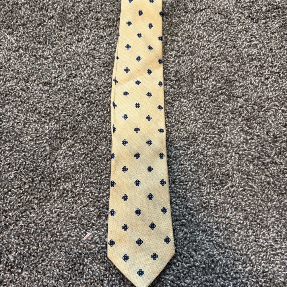 Elegant Gold and Black Patterned Men's Tie